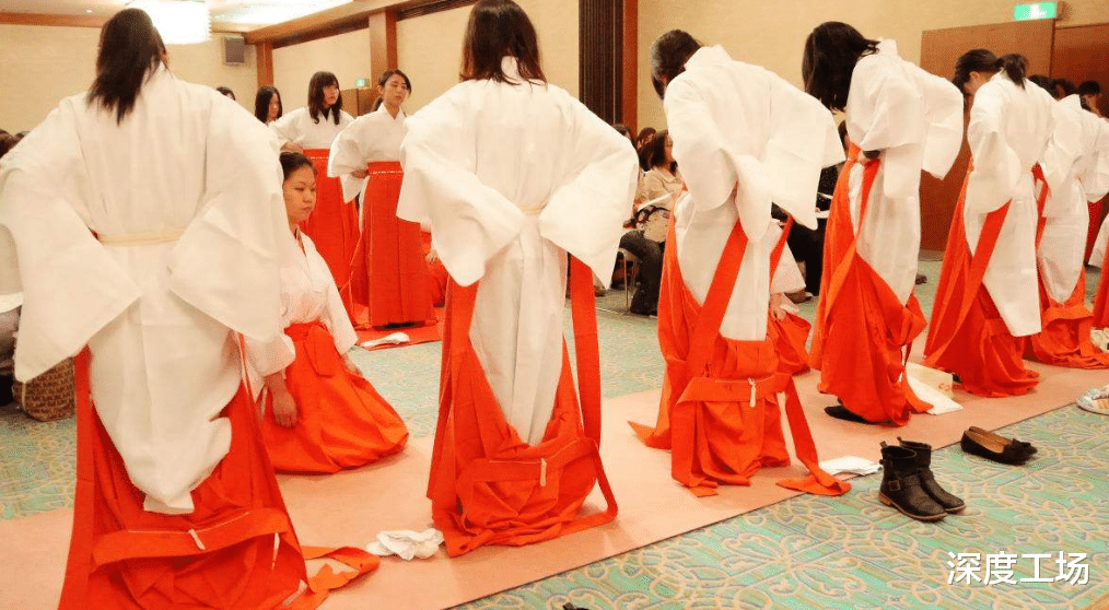 【日本】解密鲜为人知日本“女性借种计划”：梦想白人男性坚实沉雄基因