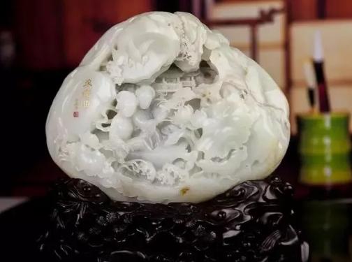 玉雕|山子雕该如何欣赏？为什么它的收藏价值更高？
