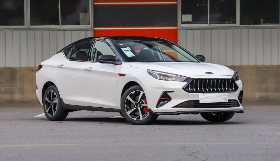 动力|三款年轻人买得起的掀背车，第一款5.88万开回家，性能还不差