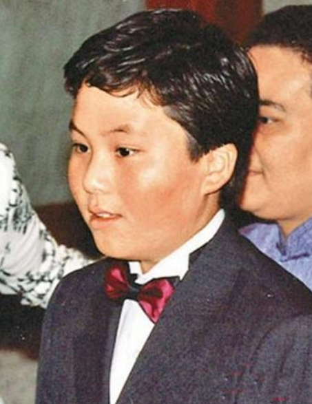 赌王|赌王第17子何猷邦现长居美国，梁安琪终于承认：必须保护他