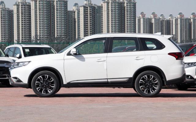 荣威|3款被忽视的紧凑型SUV，品牌强口碑好，不买奇骏、RAV4可以选它们