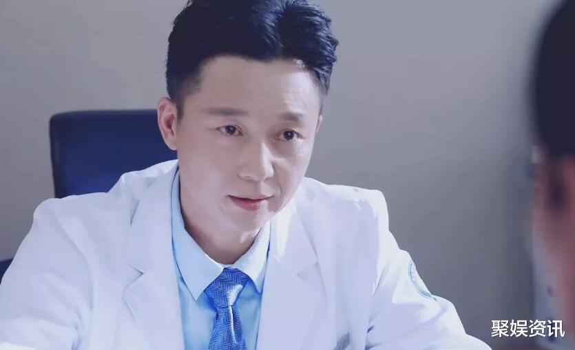 『宋佳』张嘉译的“难兄难弟”，因得罪宋佳被雪藏10年，如今凭借《猎狐》走红