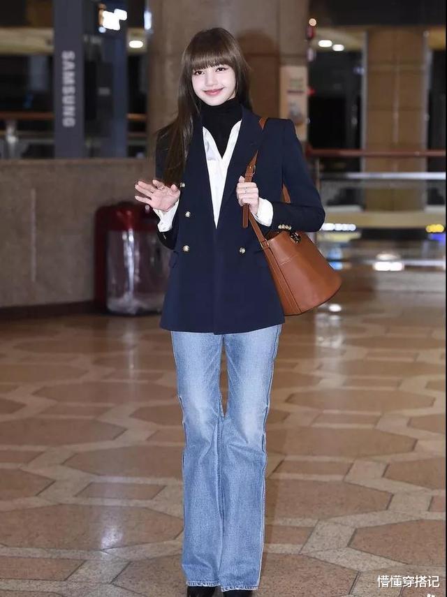 #白百何#白百合低调现身，穿一身\老土\牛仔装，实力演绎土到极致就是潮