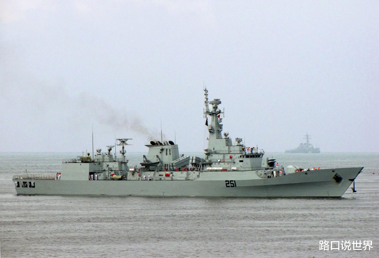 『护卫舰』囊中羞涩的巴铁为何执意钟情我国054型护卫舰？却对056不闻不问？