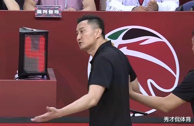 杜锋|67次犯规4人被罚下!京粤大战太激烈,广东死里逃生,杜锋发飙
