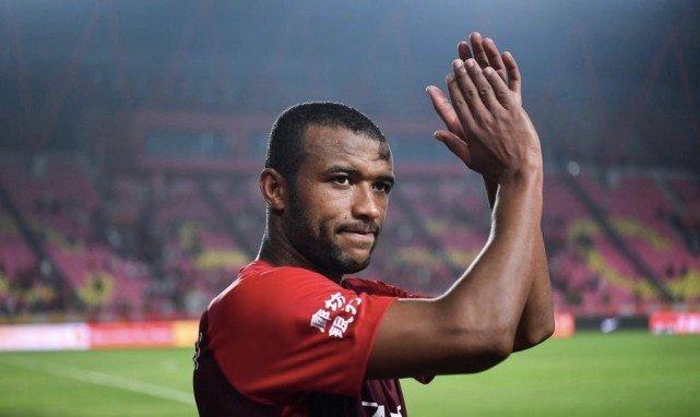 『中超』曝又一中超队将接回全部外援!足协或做重磅决定:国安泰达鲁能吃亏?