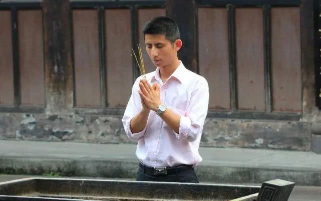 策马■6月初，3生肖财顺业旺，喜事相随，事业策马奔腾，福星高照