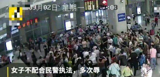 「蒋依依」鸦杀不止特效窒息？剧剪辑乱改原著，致女主赵露思像蒋依依替身？