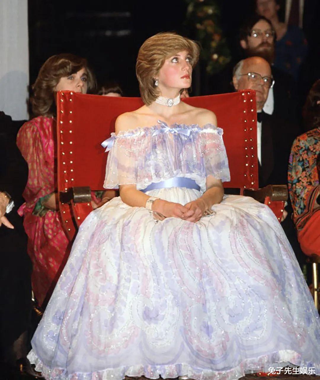 戴安娜|戴安娜走了23年,儿子威廉在英王室立母亲雕塑,这下卡米拉堵心了