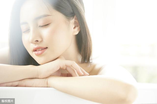 |女性开始衰老时,3处会变大,1处会变小,若一个不占,说明还年轻