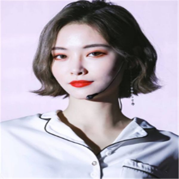 『鞠婧祎』“丝芭传媒”神仙公司，捧红鞠婧祎许佳琪后又一成员爆红，太辣了！