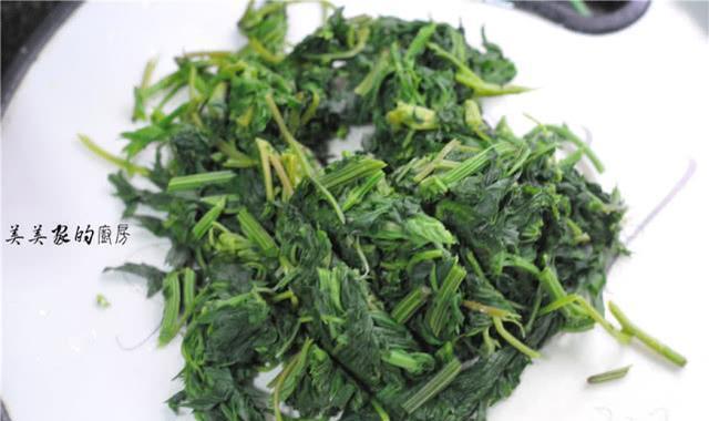 腊肉▲春天，早餐我家从不吃馒头，儿子最爱它，做法简单，能量足足！