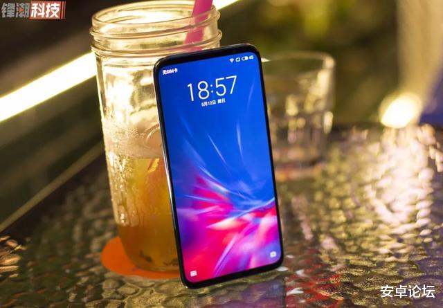 摄像头@今天，屏下摄像头量产了