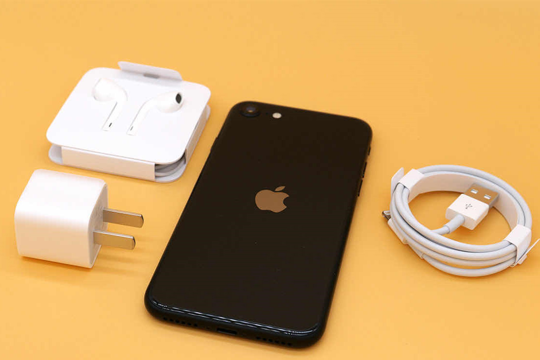 『全面屏』iPhone SE2深度体验报告：旧时代的残党，却依然上的了新时代的船！