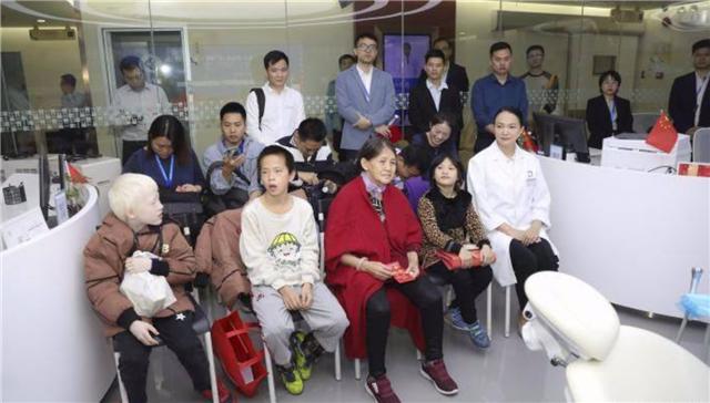 臆说古史|拾荒妈妈张菲：为抚养30多名弃婴终身未嫁，过半“儿女”成白眼狼