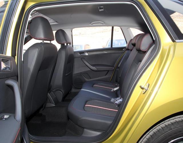 本田飞度：落地价仅为6万，堪称为换标“大众”，空间超飞度，7万就能上路