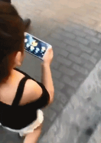 “为什么蜜蜂的针连着肠子?这样的生物构造意义在哪里?”哈哈