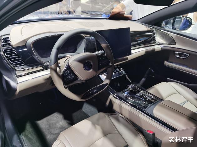 『比亚迪』比亚迪全新轿跑首次亮相，4.7秒破百，预售23万，第三季度上市