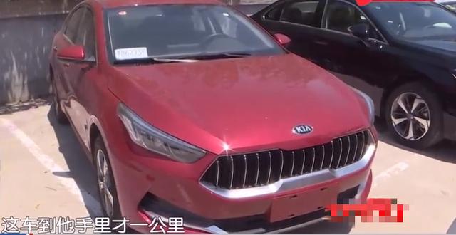 「新车」新车出店1公里坏了，得知发动机报废，车主懵了：花11万买了个啥