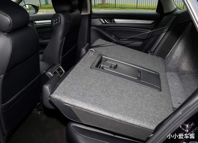 本田雅阁|叫板销量王：第十代雅阁认真了，比凯酷帅气，194马力续航900公里