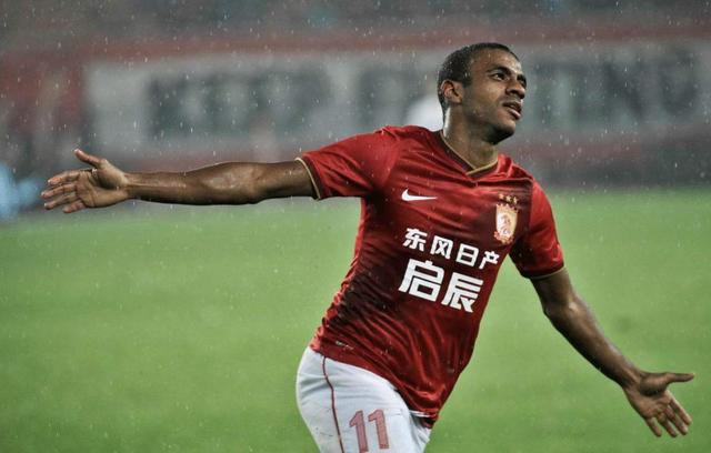 「广州恒大」恒大10年最佳阵容盘点：穆里奇入选，孔卡入替