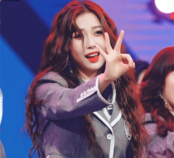 刘雨昕：刘雨昕拿第一早已内定？节目组赞助商提前泄露排名！虞书欣第二难以服众