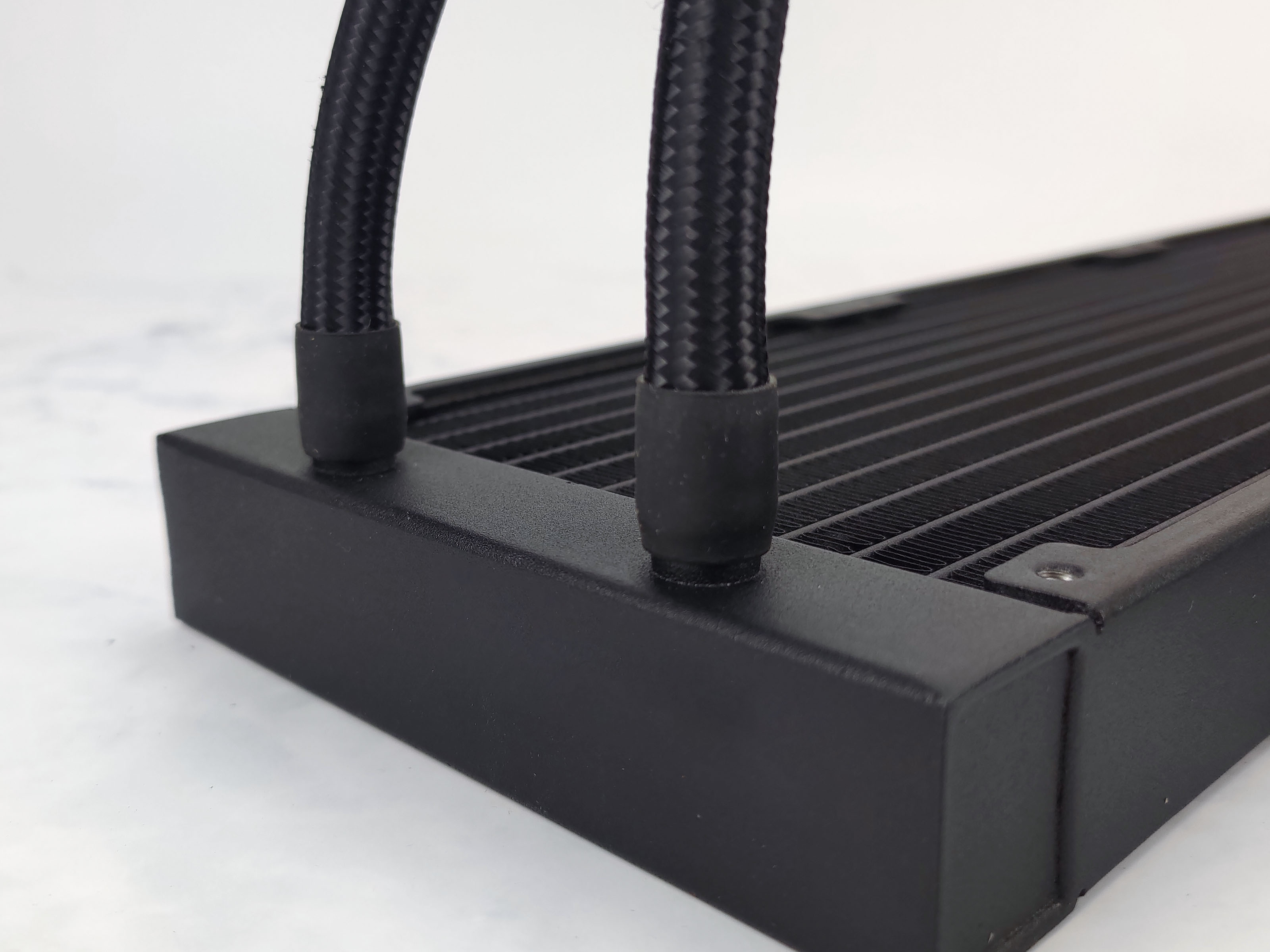 苹果|稳压i7-10700K全核5.3Ghz——酷冷至尊海魔360水冷简测