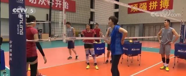 「女排」时隔210天,郎平再次接受央视采访:中国女排没有退路