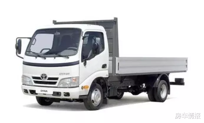 豐田輕卡房車長度5米，配3.0T柴油機+自動擋，老司機都喜歡-圖2