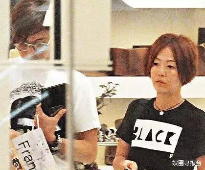 何超云|31年后,赌王女儿何超云长成利智模样,利智:悬赏一亿,还我清白