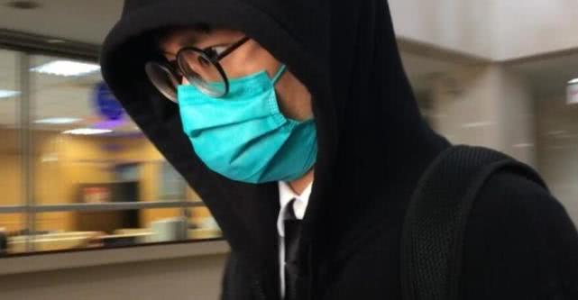 萧逸:知名乐队前主唱给友人喂毒致其暴毙,今被判有期徒刑2年缓刑5年