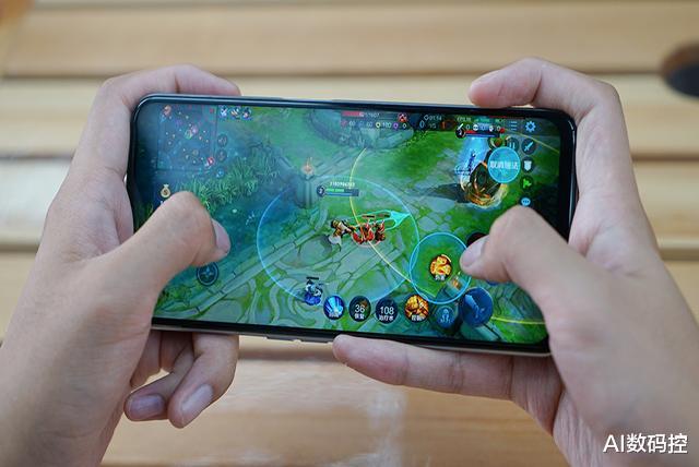 v5战队|realme 真我V3价格不足千元,综合对比后,选择了真我 V5