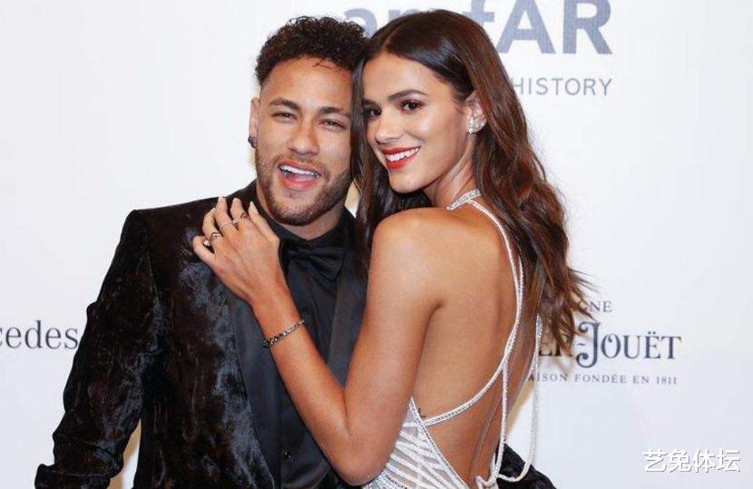 『罗志祥』多人运动？英超再现罗志祥事件，知名球星与女模特15人酒店约会