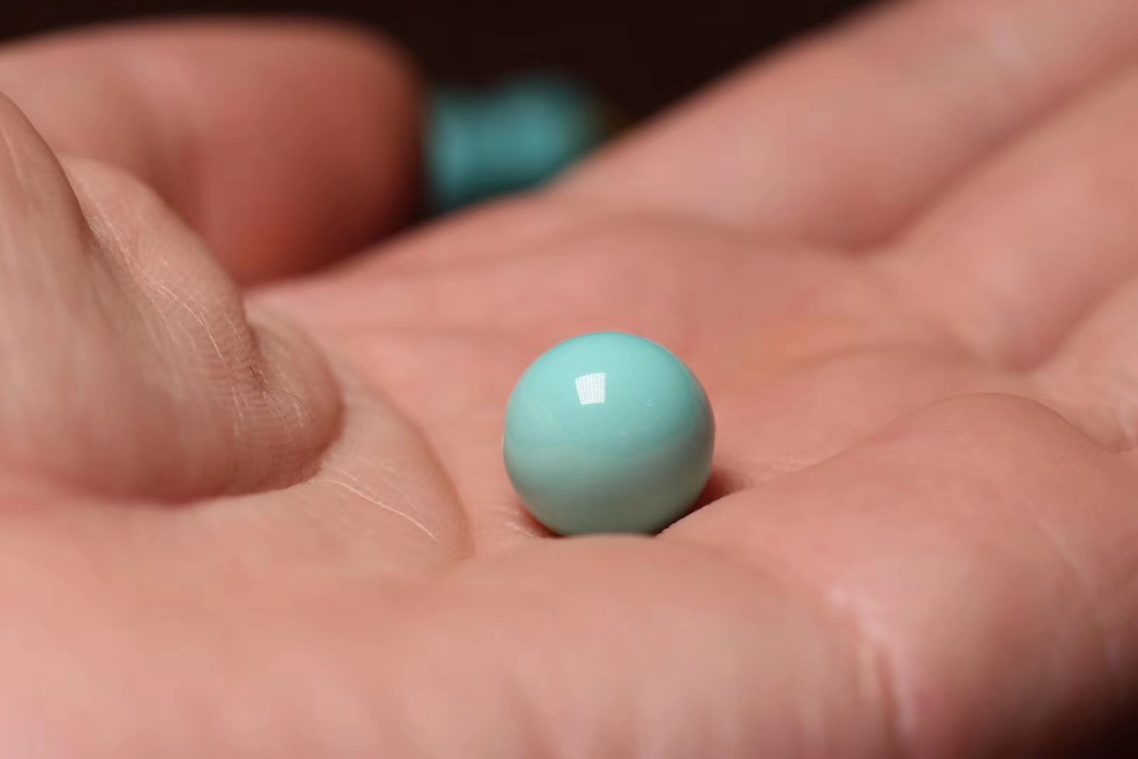 海南黄花梨：白蓝料绿松石如何，应该怎么盘玩？