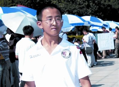 [大学排名]不买房就“退学“当年逼父母在北京买房的张炘炀，后来怎么样了？