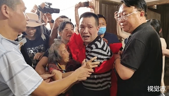 视觉志|「张玉环杀人案」改判后，他的前妻上了热搜。