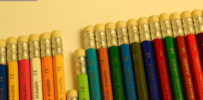 【数学】“一支铅笔8元钱”该不该判错？二年级数学引争议，网友们吵翻了