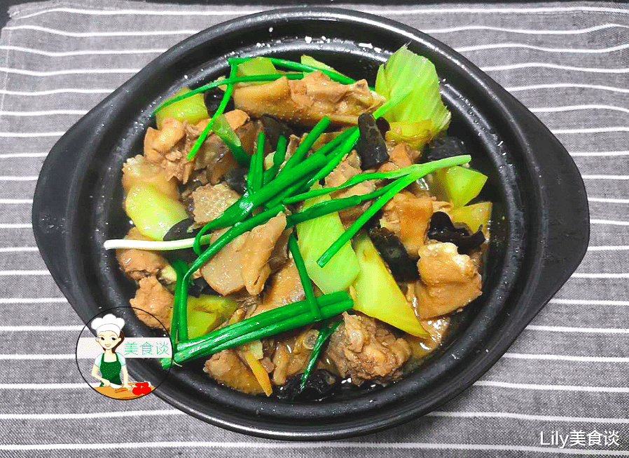 香菇：春天，儿子最爱这一锅焖菜，有菜有肉，营养吸收好，个头长得快！
