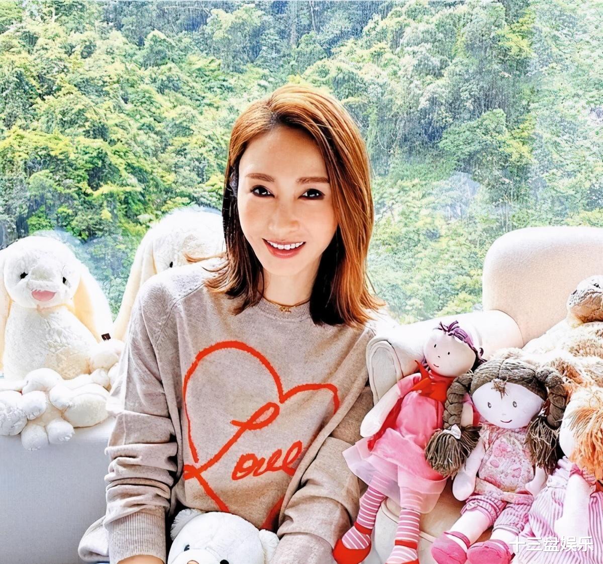 黎姿|香港演员黎姿晒3亿豪宅，9岁被赶出名流家族，46岁她自创10亿豪门