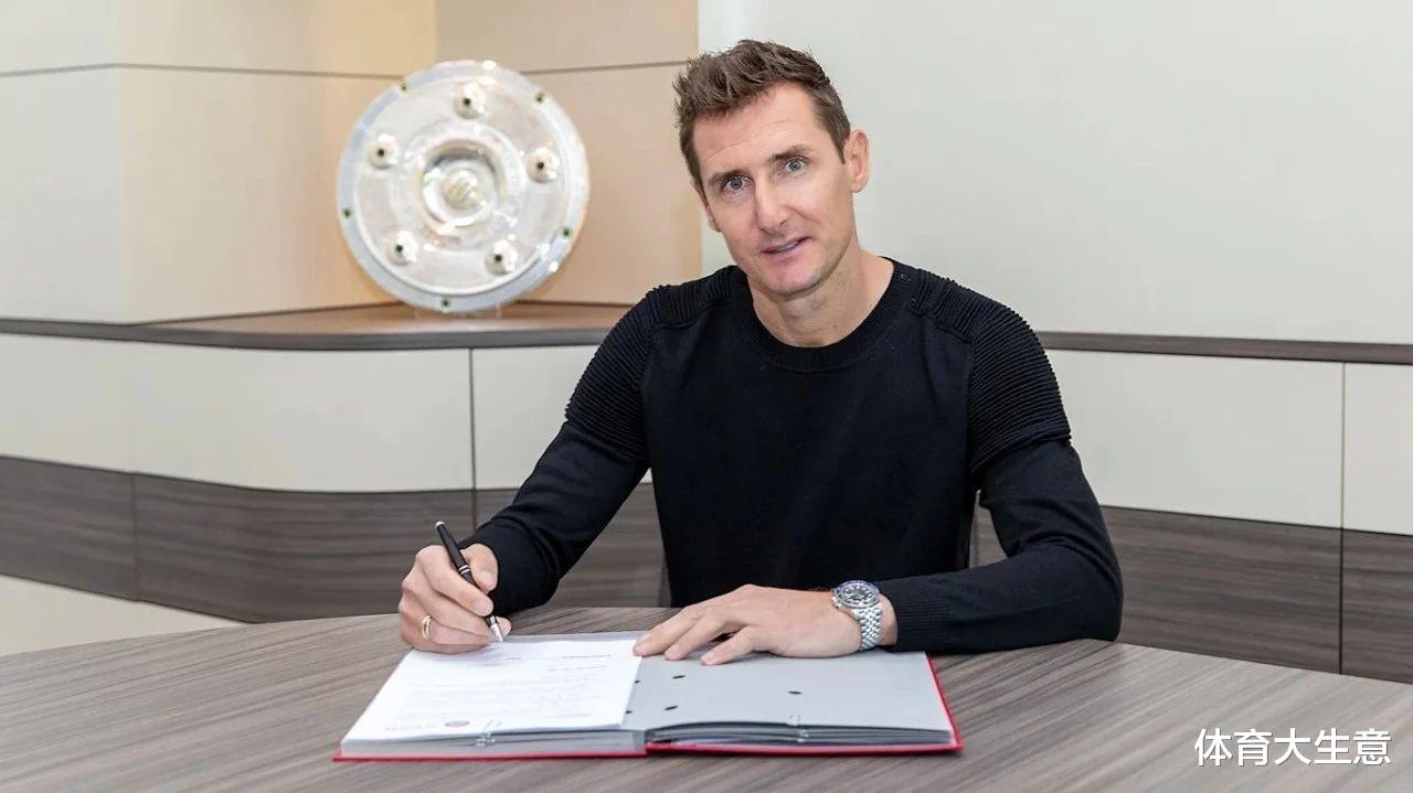 「拜仁慕尼黑」传奇归来！克洛泽成为拜仁慕尼黑助教 双方签约至2021年6月