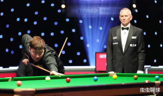颜丙涛|颜丙涛再创历史！中国斯诺克00后6-5绝杀世界第八 进军大师赛四强