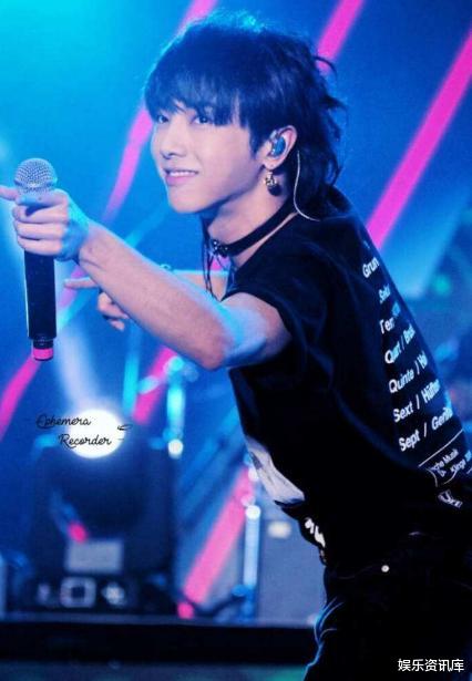 郑希怡|从人气歌手到无人问津,以翻唱别人歌曲为荣,被朴树发文怒怼。