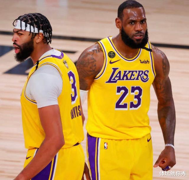 勒布朗·詹姆斯|湖人大胜18分还不满意？詹姆斯罕见暴怒，9年前的痛，他仍无法忘却