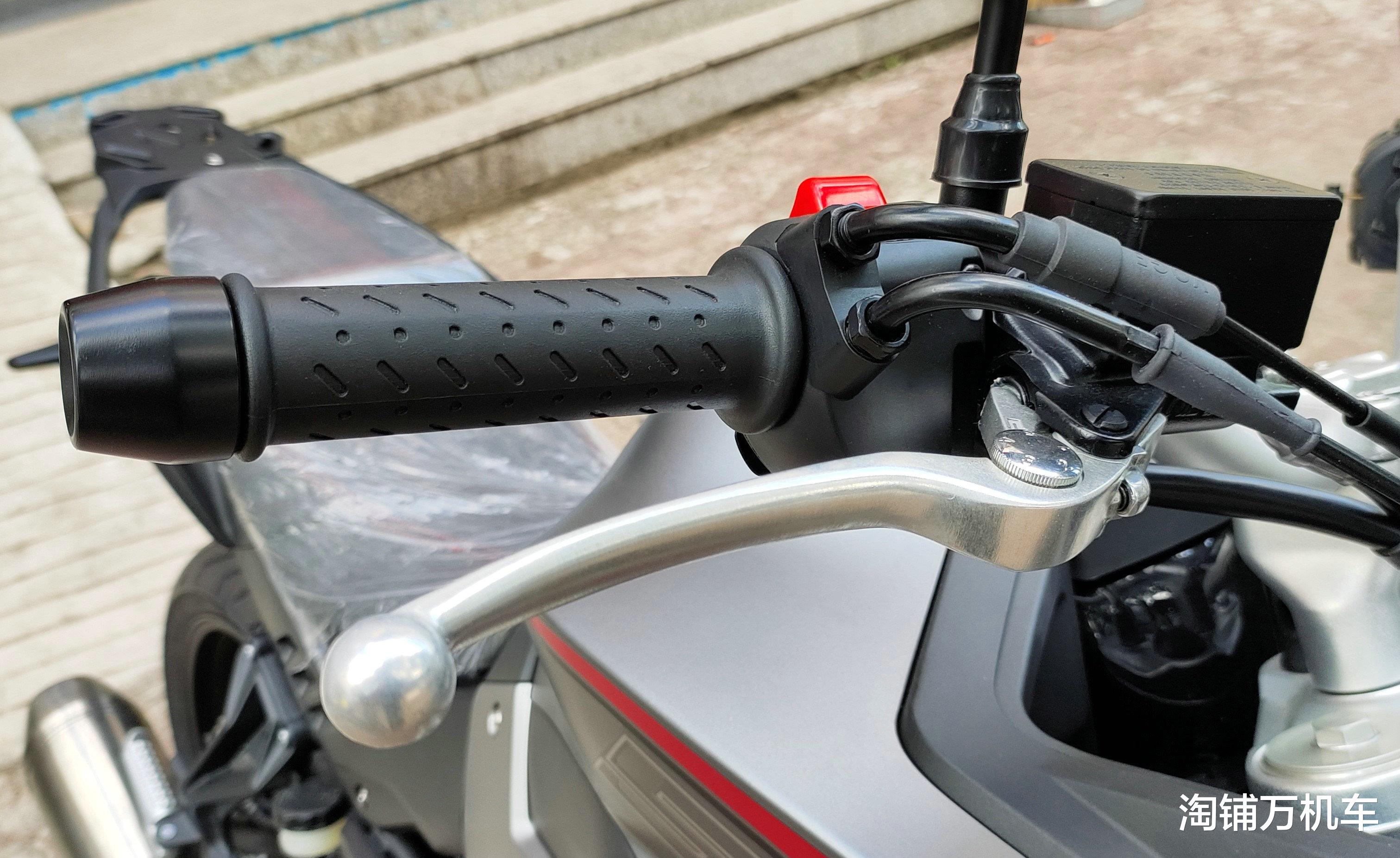 奔腾B70|国产中量级拉力最高水准 无极500DS到店实拍