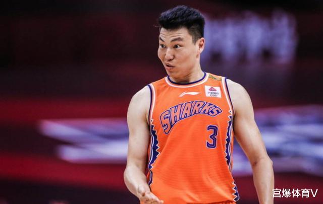 李根|CBA重磅签约正式完成！李根留在上海男篮 能否证明自己？