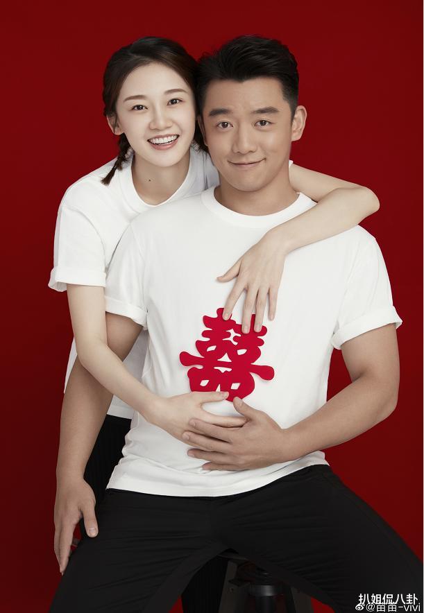 郑恺:郑恺新婚妻子就是冯小刚饭局的女主角,被逼着跳舞助兴,多亏陈道明出来解了围