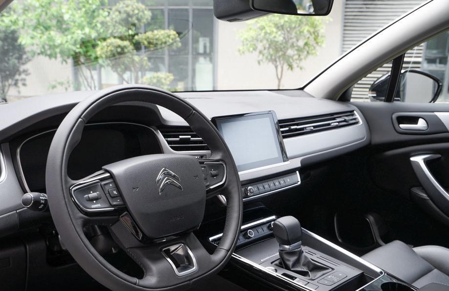 『雪铁龙C5』先开雪铁龙C5,再花17万提红旗H5,车主:想说三个字