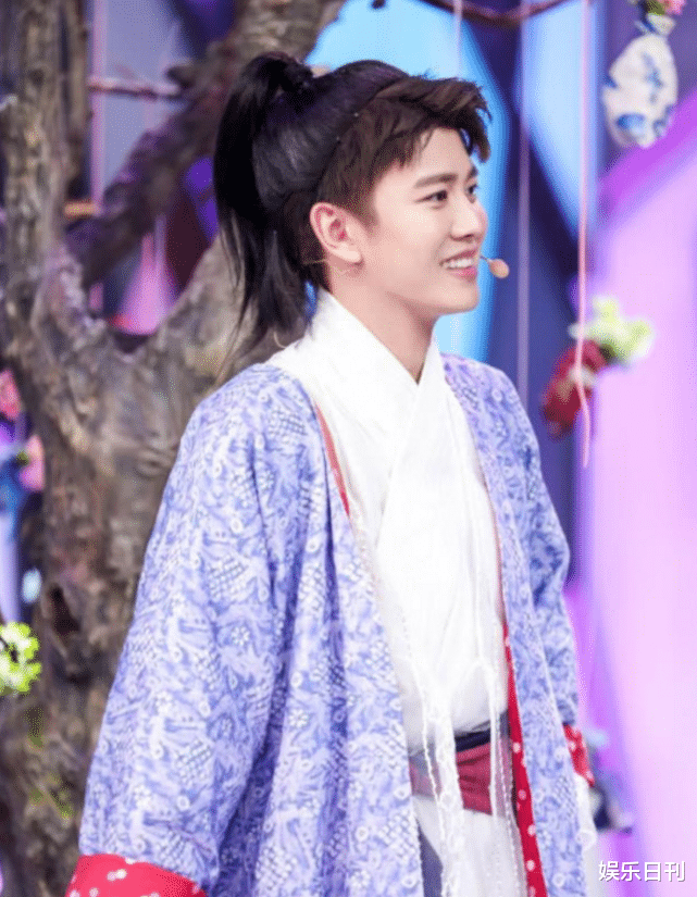 「任嘉伦」任嘉伦很少出演现代剧, 因为和古装颜值相差甚远