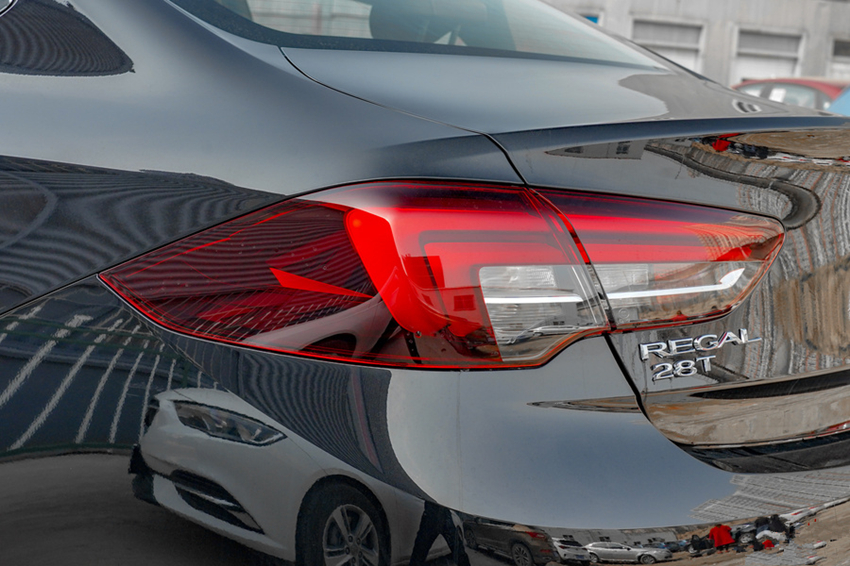 别克君威▲这中级“尊严”都不要了！从18万跌到13.8万，30天狂卖11561辆