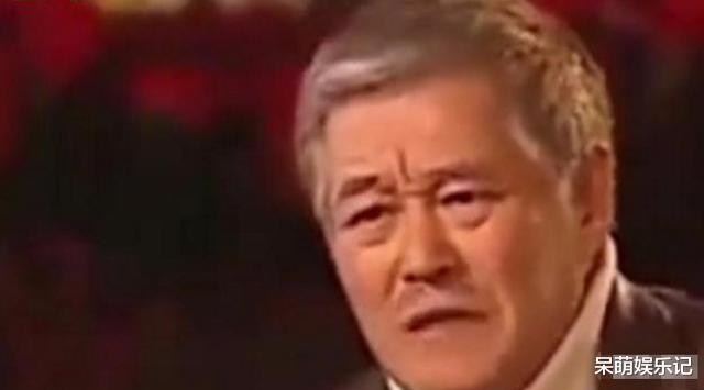 【春晚】春晚演出结束，赵本山在后台痛哭失声，直言：不是我俩演就砸了